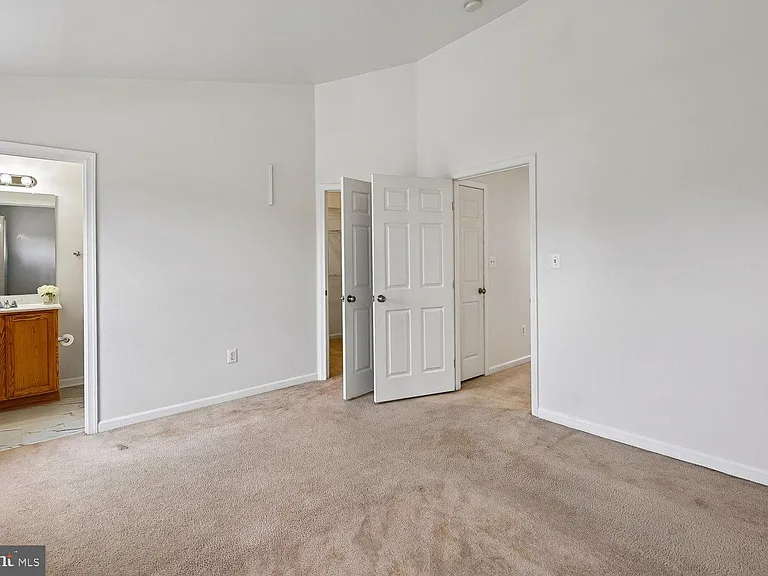 9457 Birdhouse Cir #40 — Photo 35