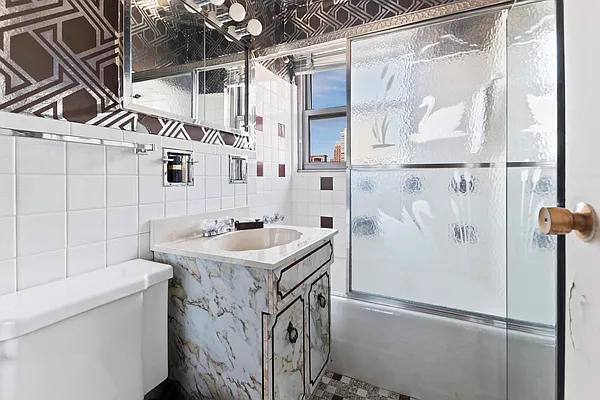 Sold by Douglas Elliman | media 20