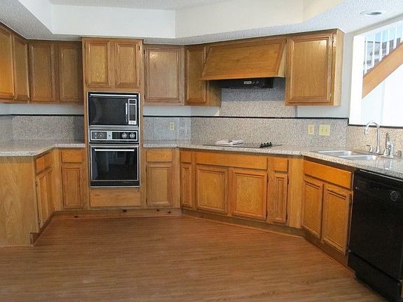 5th image of 12715 Ashford Creek Dr
