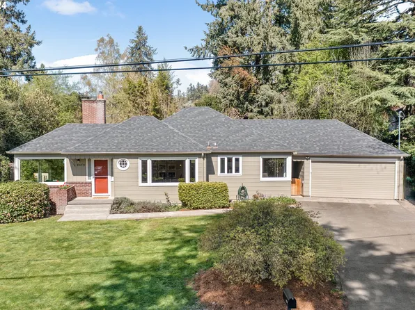 8075 SW Parrway Dr, Portland, OR 97225