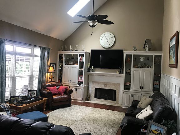 4th image of 1455 Country Lake Dr