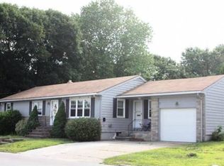 30 Borah St, North Providence, RI 02904