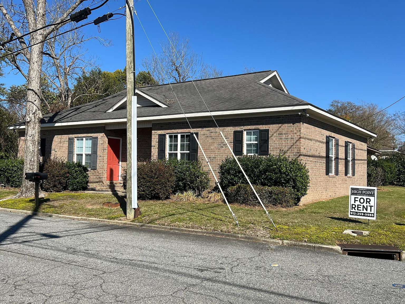 1 bed, 812 sqft, $1,300 — Photo 3