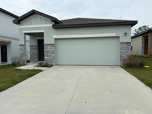 38219 Honeysuckle Dr Photo 1