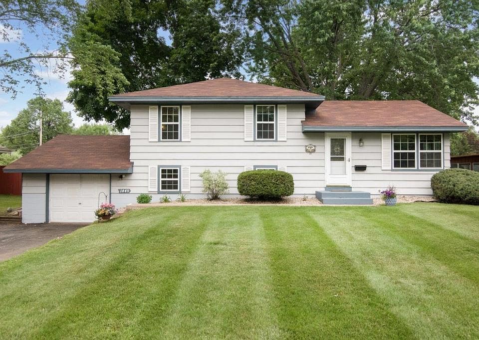 1st image of 1445 Dixon Dr