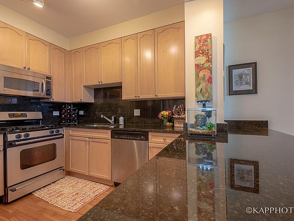 4th image of 1250 S Michigan Ave APT 809