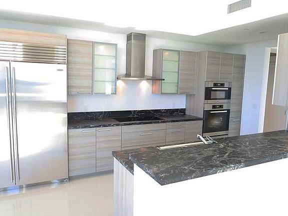 3rd image of 4100 Island Blvd Unit 1003