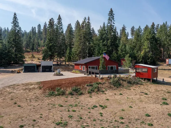 33825 N Dunn Rd, Chattaroy, WA 99003