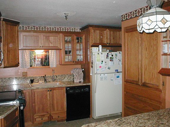 Kitchen-Natural Cherry Cabinets