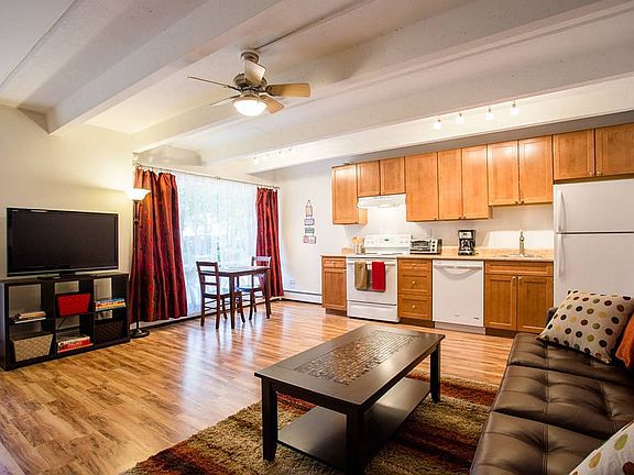 2nd image of 836 Dexter St APT 102