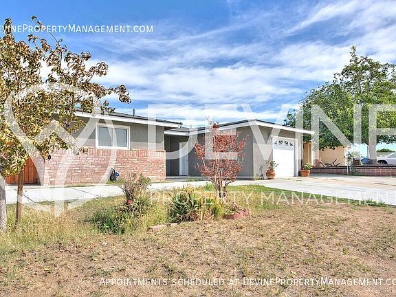3rd image of 15044 Redondo Dr
