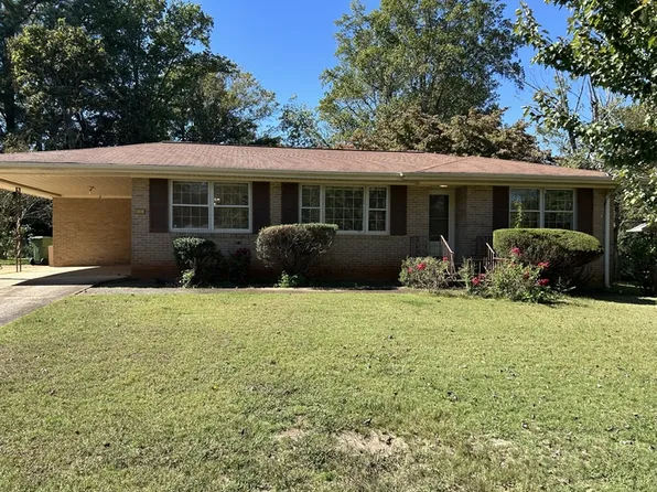 1115 Hewitt St NW, Huntsville, AL 35816