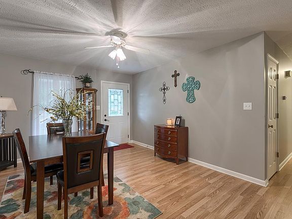 3rd image of 3818 Greenfield Ln