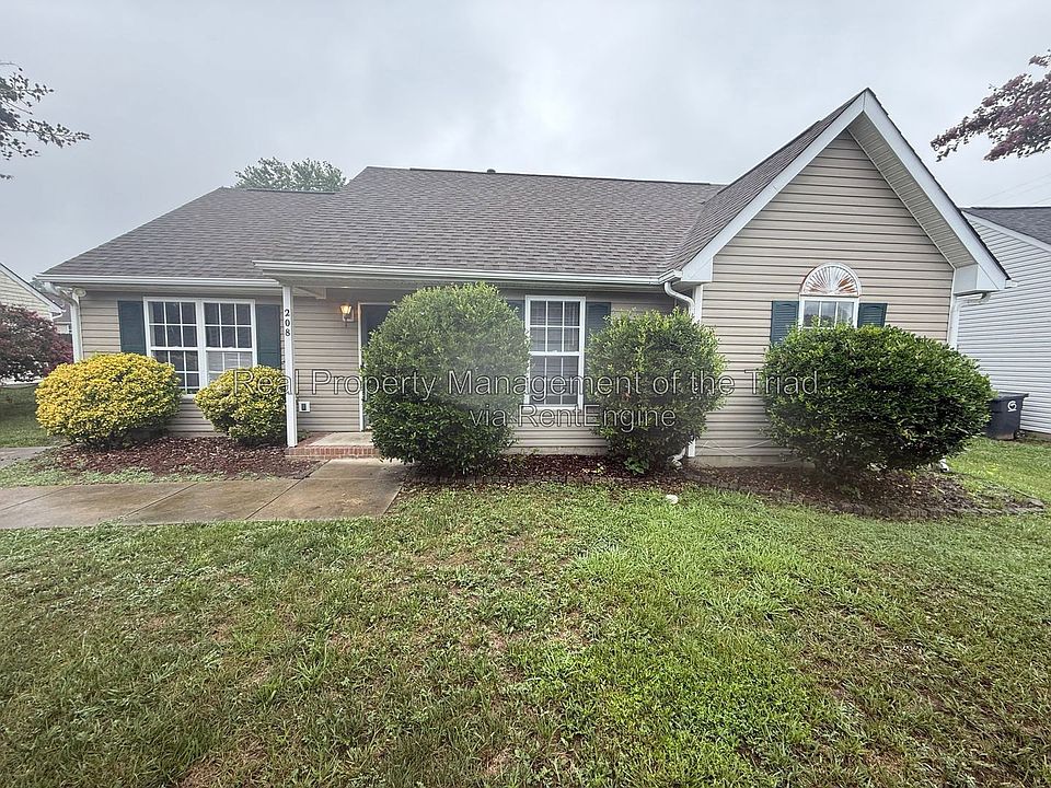 1st image of 208 Hammond Dr