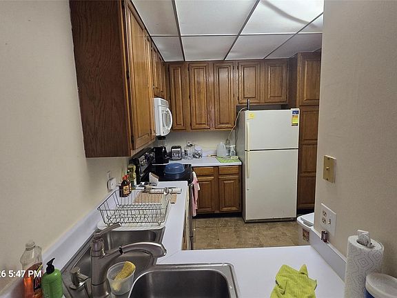 4th image of 2207 S Braeswood Blvd APT 43C