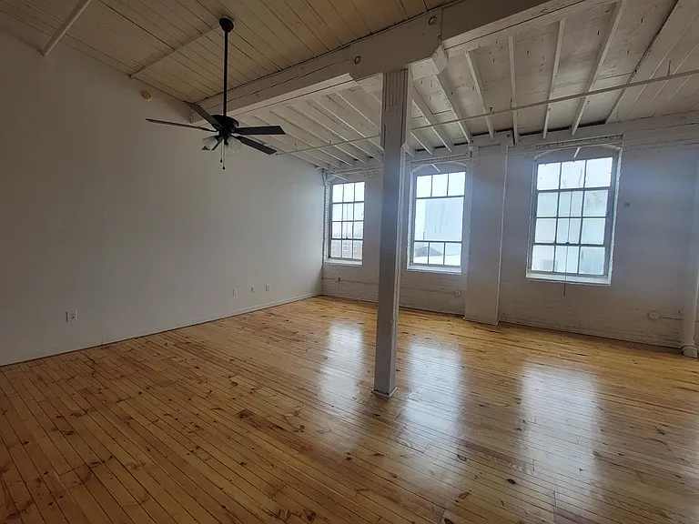 429 N 13th St #6I — Photo 3