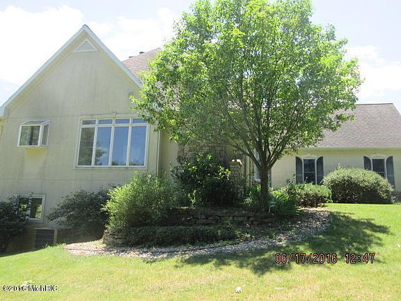 3rd image of 29575 Heritage Ln