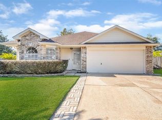 9222 San Saba Ct, La Porte, TX 77571