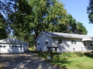 2166 Dawn Dr, Marion, IA 52302