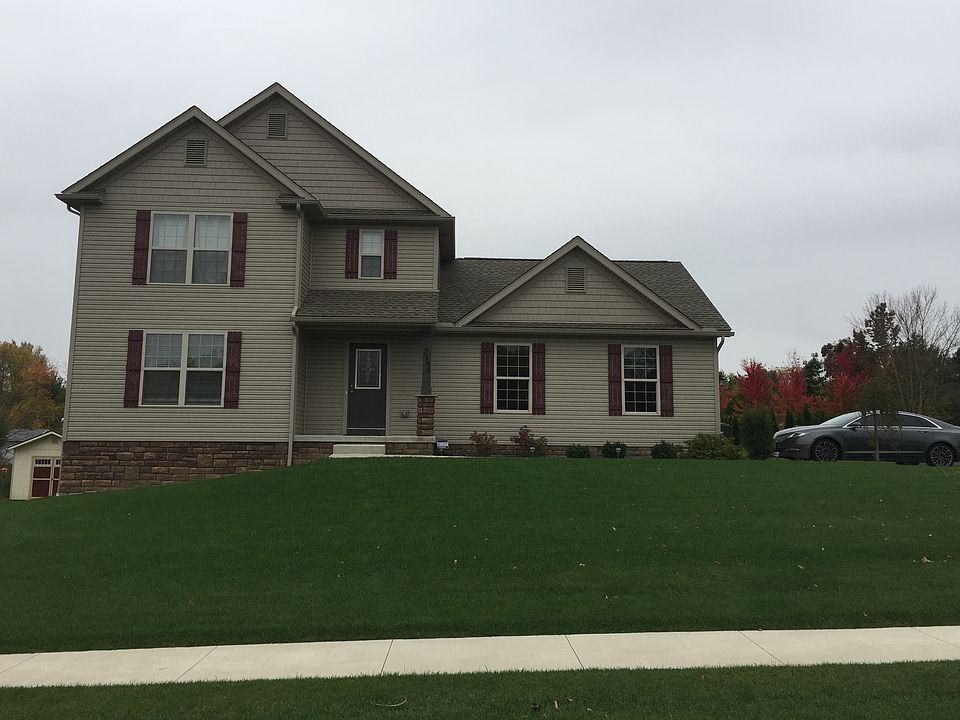 1st image of 2194 Dorchester Dr