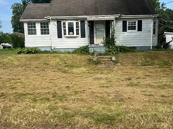 15081 Angert St, West Alton, MO 63386