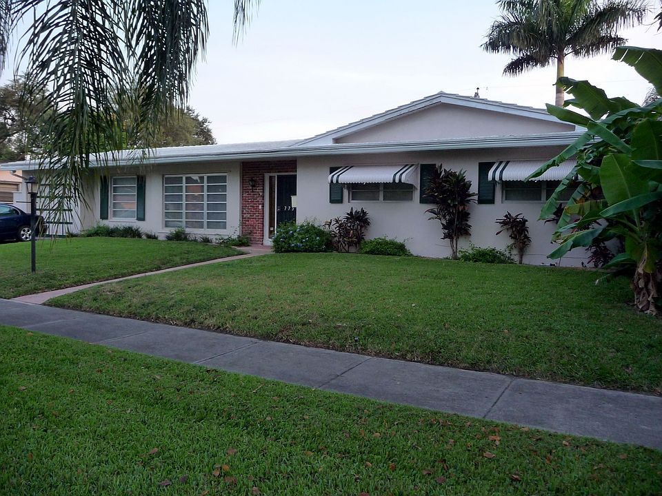 1st image of 775 NE 155th St