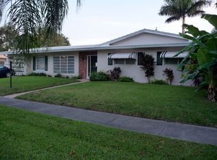 775 NE 155th St, North Miami Beach, FL 33162