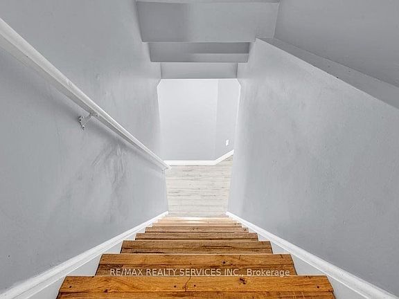 3rd image of 93 Bologna Rd