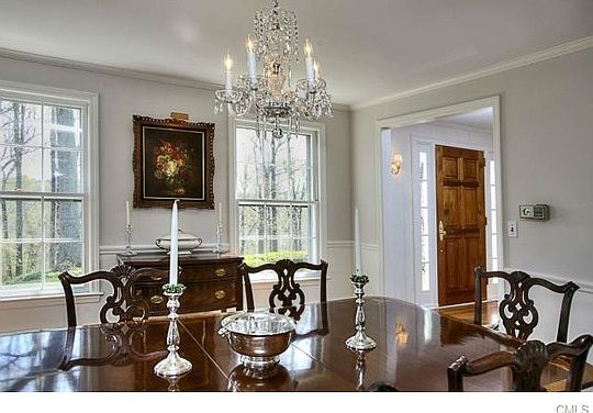 5th image of 7 Sherwood Ln