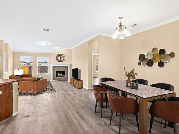 4th image of 305 Paddington Way