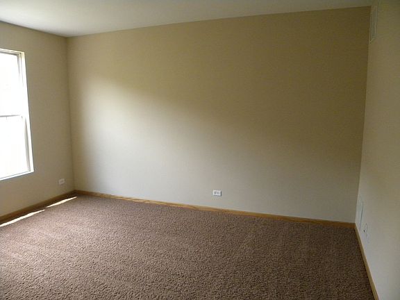 3rd image of 765 Cherry Creek Dr