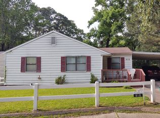 818 E 7th St, El Dorado, AR 71730