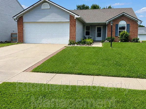 1704 Crimson Ln, Lebanon, IN 46052