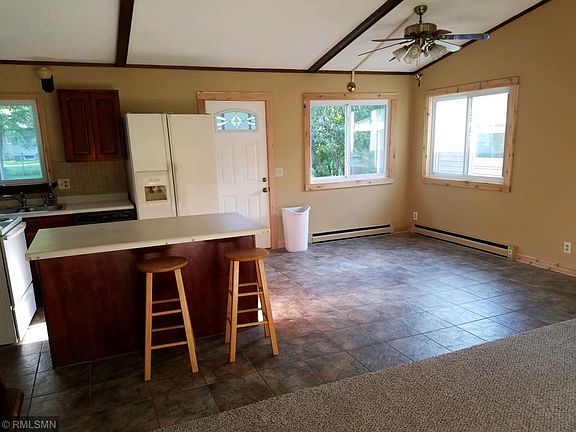 4th image of 534 Derrick Dr