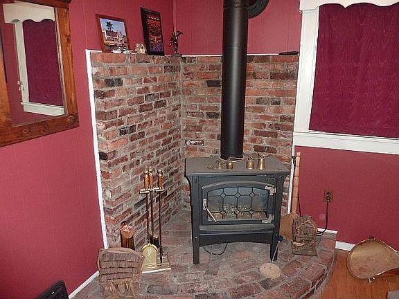 Gas Free Standing Stove
