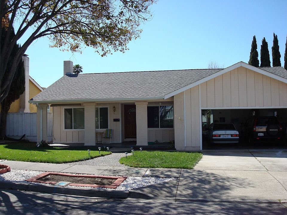2nd image of 47467 Cholla St
