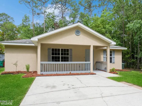 7241 Sunflower St, Bay Saint Louis, MS 39520