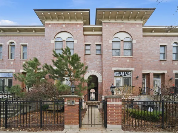 1215 W Lexington St APT J, Chicago, IL 60607