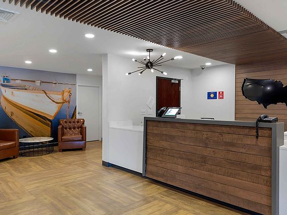 Lobby and Guest Check-in