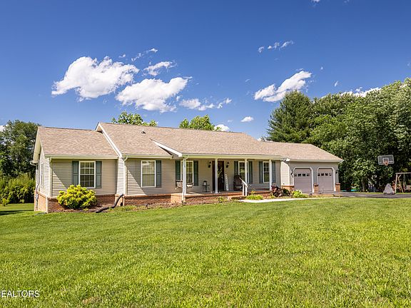2nd image of 178 Scenic Hill Ln