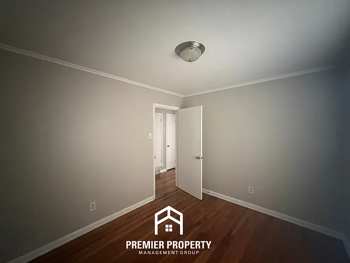 1802 Cornelia Ln — Photo 15