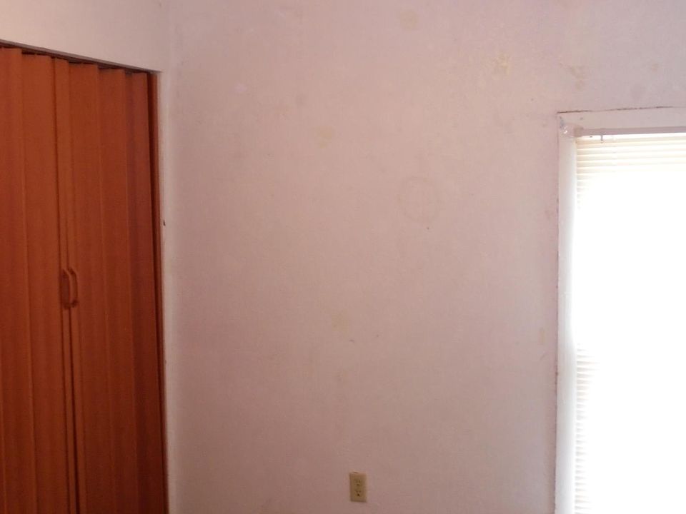 1st image of 131 Baldwin Ave