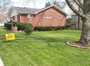 143 McIntosh Ave, Clarendon Hills, IL 60514