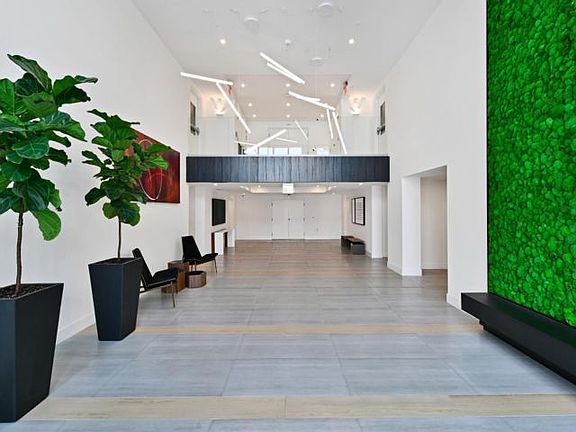 3rd image of 111 SE 1st Ave #510