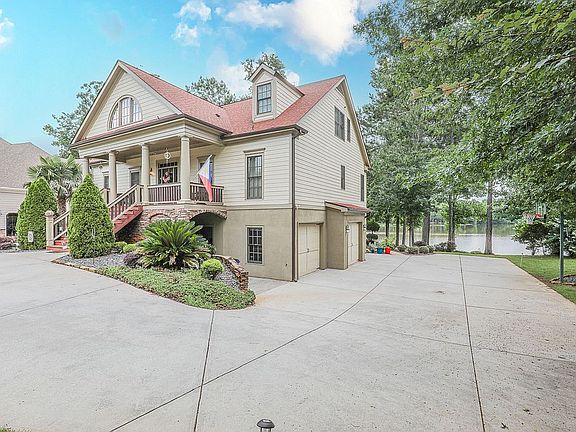 2nd image of 39 Lake Shore Dr