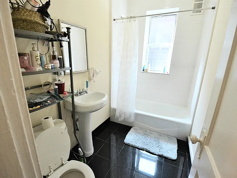 137 Peterborough St #11 — Photo 7