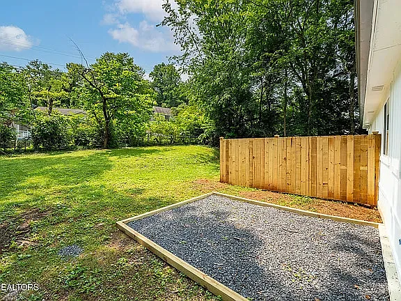 502 Hayworth Dr #A — Photo 17