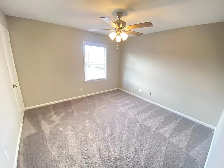 800 Oakwood Villa Dr — Photo 7