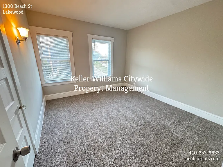 1300 Beach Avenue, Lakewood — Photo 16