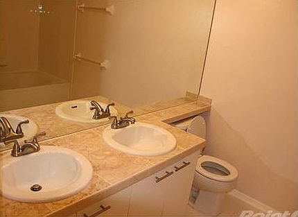 4th image of 11000 Sand Piper Ct #11000